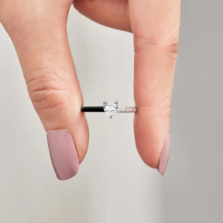 Verstellbarer Herz-Silberring für Damen und Herren mit "Ich wähle Frieden" Gravur und Emaille.