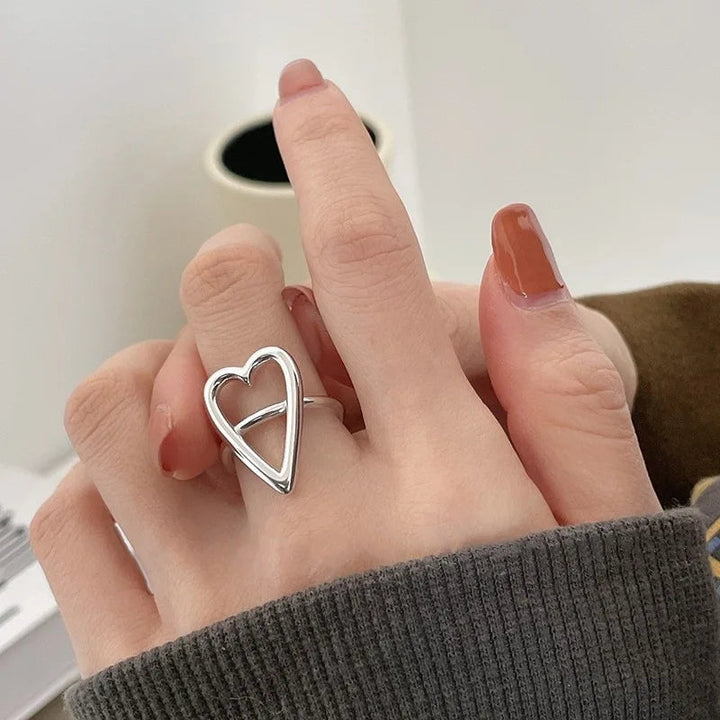 Damen Herzring aus 925 Sterling Silber, elegantes Retro-Design. Perfektes Schmuck-Accessoire für Frauen.