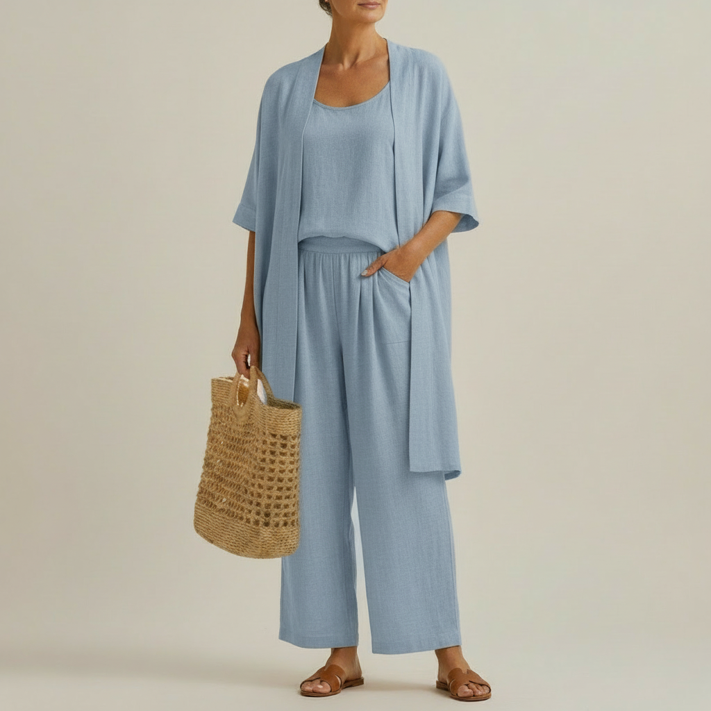 Modisches Frauen Sommer Set mit weitem Hosenbein und luftigem Überwurf, perfekt für den Urlaub am Meer.