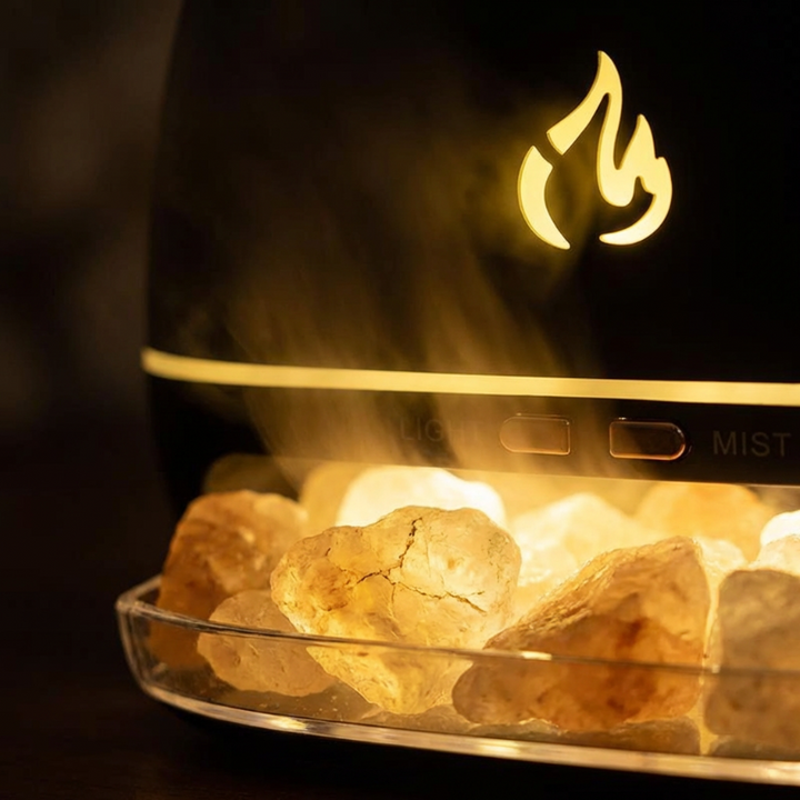 Home Fragrance Diffuser mit LED Flammeneffekt, zur Raumbeduftung mit ätherischen Ölen & Luftbefeuchtung.