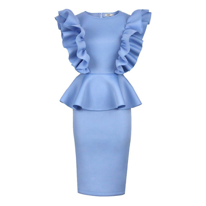 Stylisches Partykleid in Himmelblau mit extravaganten Rüschen, ein Must-have für modische Damen.