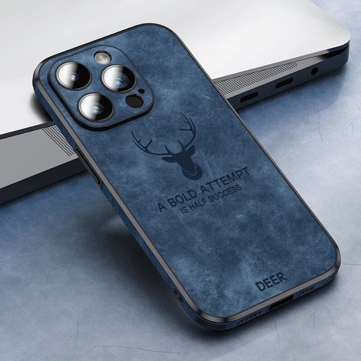 Echtes Hirschleder Handycase für iPhone 12/13. Umfassender Schutz, elegant & langlebig.