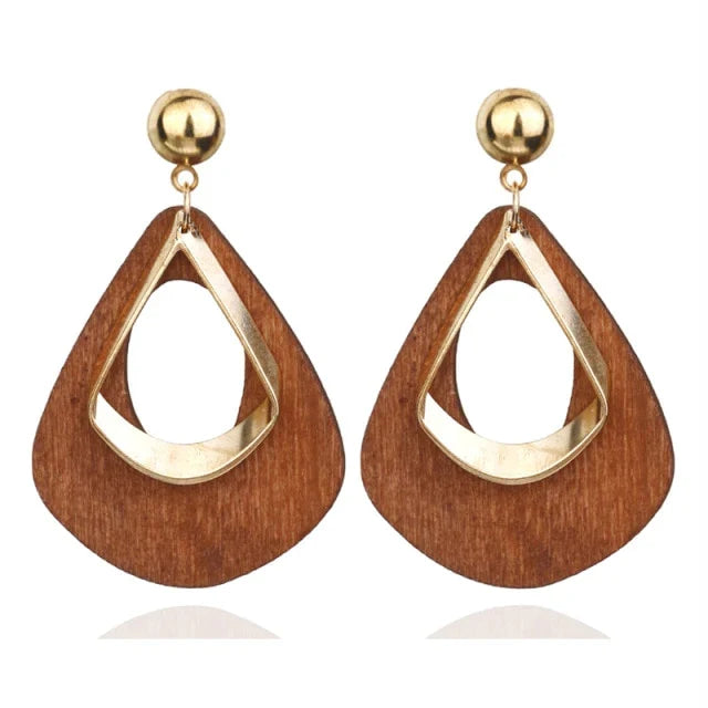 Leichtgewichtige Wassertropfen-Holzohrringe für Damen, geometrisches Design mit subtilen Goldakzenten, bequemer Modeschmuck.