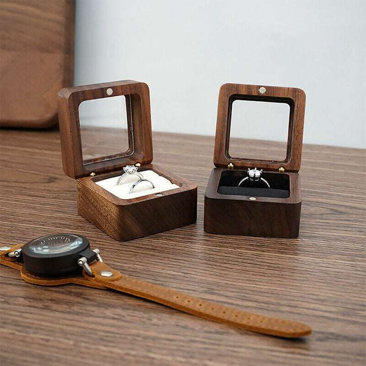 Schmuckorganisation mit Stil: Kleines Holz-Schmuckkästchen für Ringe und mehr.