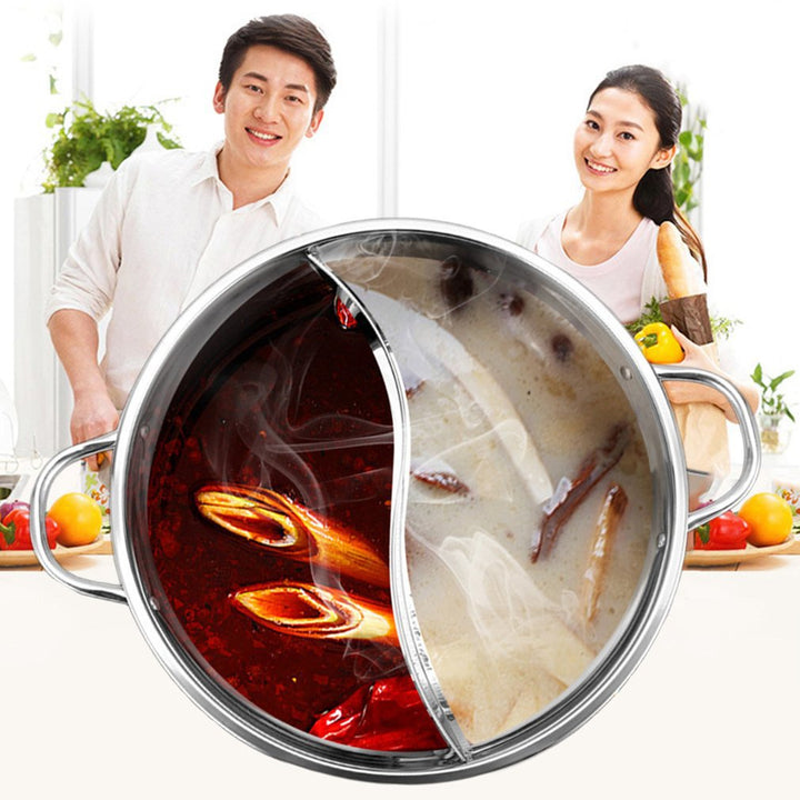 Praktische geteilte Edelstahlpfanne für Hot Pot im Haushalt, zwei Kammern für mehr Kochvielfalt und einfache Handhabung.