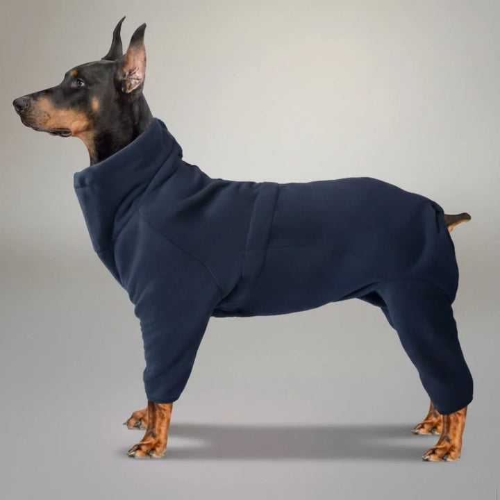 Warmer Hundeoverall schützt vor Kälte. Ideal für Welpen & kleine Hunde an kalten Wintertagen.