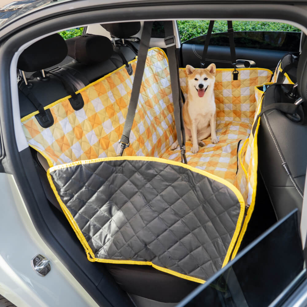 Funktionaler Hunde Autositzbezug, wasserdicht & schmutzfest. Ideal für Outdoor-Abenteuer mit deinem Hund.