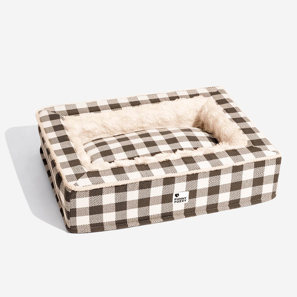 Bequemes Hundebett rot/blau kariert, ergonomisch geformt, für optimalen Schlaf.