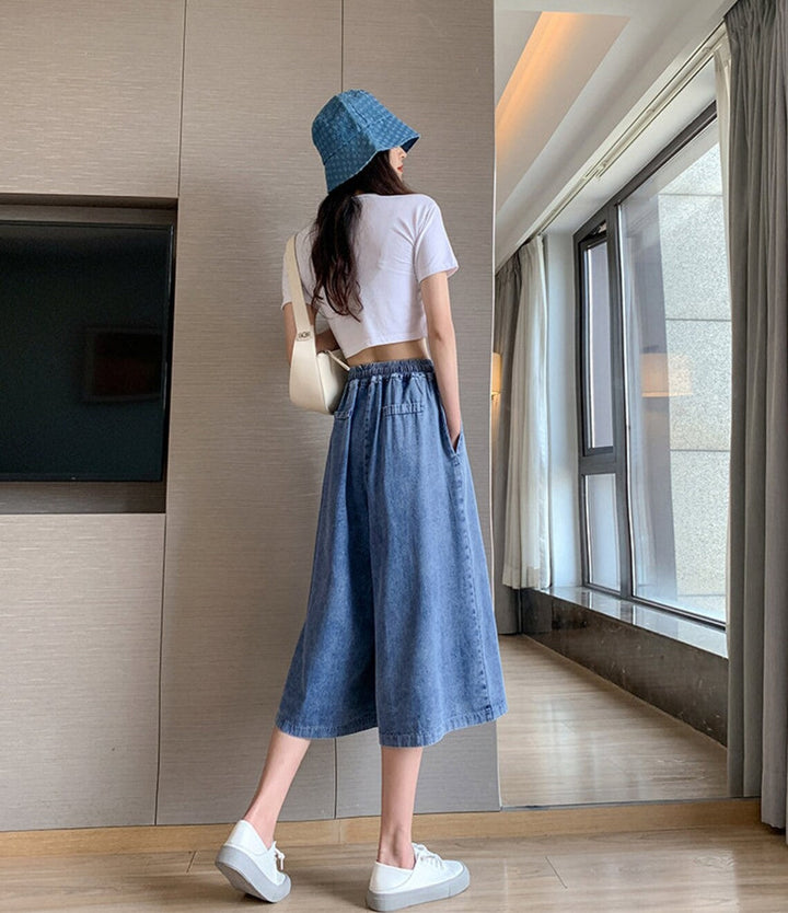 Vielseitige Damen Rockhose in Übergröße, midi-Länge, als Culotte mit weitem Bein für elegante und bequeme Looks.