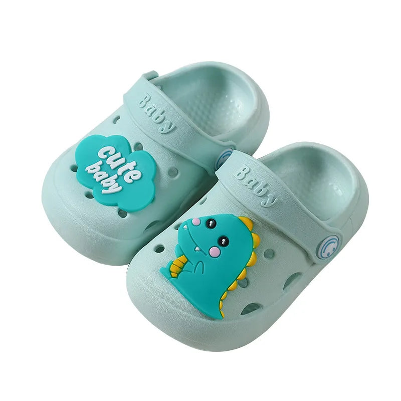 Kinder Slipper: Bequeme & atmungsaktive Kleinkindschuhe mit rutschfester Sohle für Spiel & Alltag.