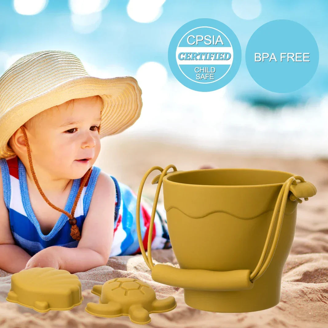 Faltbares Silikon Strandspielzeug Set in leuchtenden Farben. Sandeimer & Formen für Outdoor Spielspaß im Sommer.