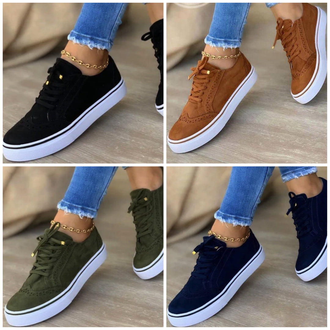 Trendige Damen Plateau Sneaker; bequeme Schnürschuhe für sportlich-elegante Alltags-Looks und hohen Tragekomfort.