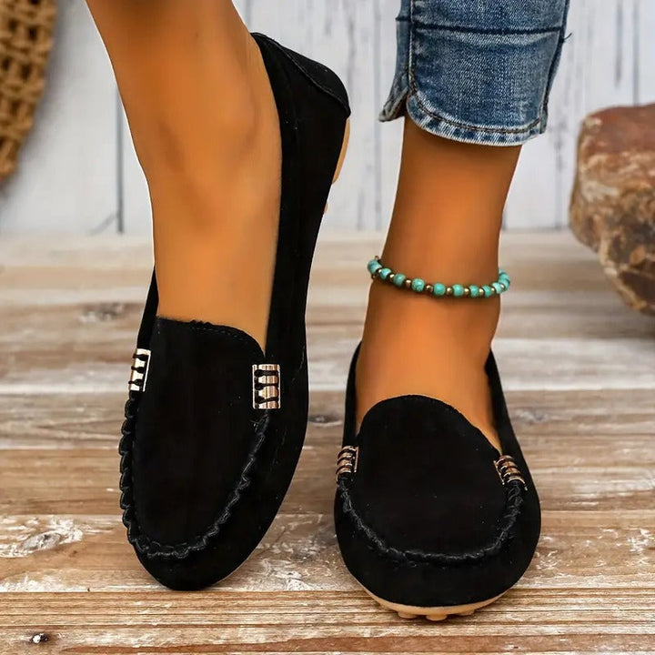 Elegante Damen Easy-On Halbschuhe, bequeme Slipper für den Alltag mit stilvollem Design.