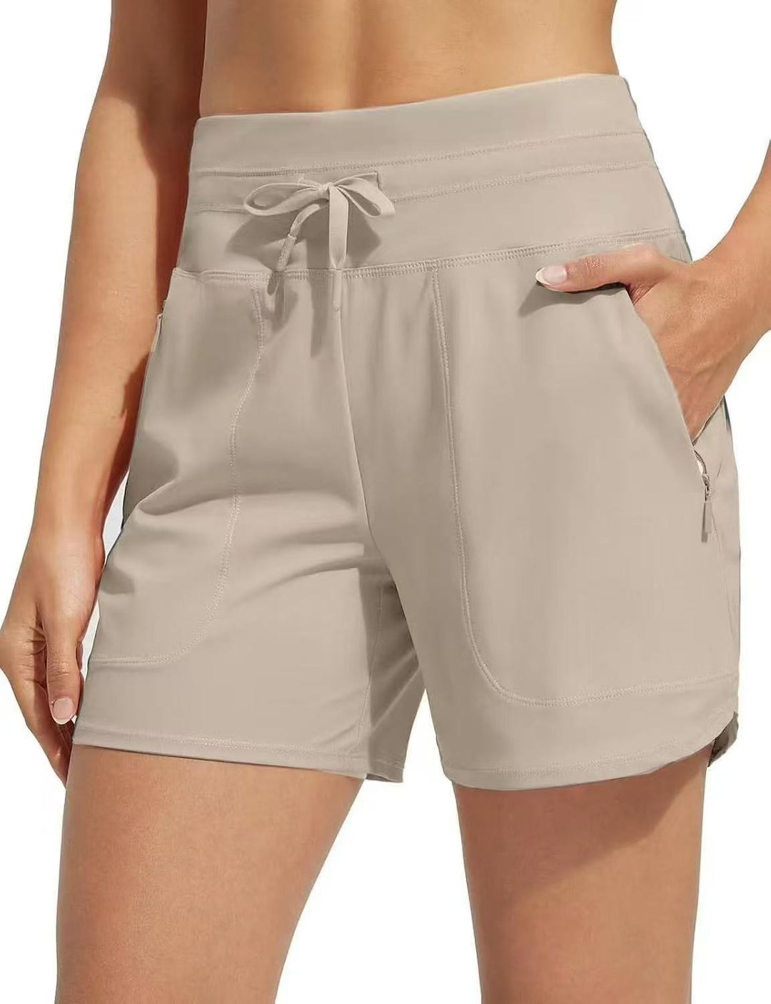 Stylische Herren Schwimmshorts, schnelltrocknend für Pool & Meer.