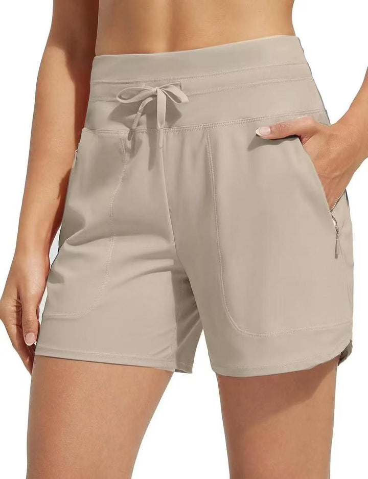 Stylische Herren Schwimmshorts, schnelltrocknend für Pool & Meer.