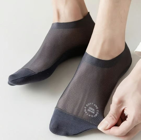 Atmungsaktive Unisex No-Show-Socken, 4er-Set, mit Anti-Rutsch, perfekt für Sneaker & Loafer. Hoher Tragekomfort.