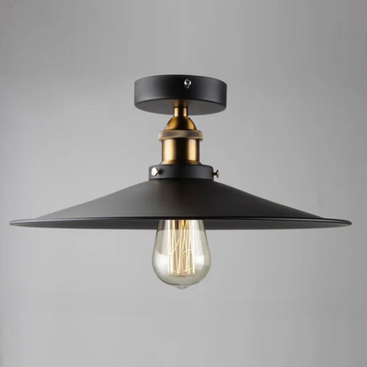 Stilvolle LED-kompatible Deckenlampe im Vintage Industriestil. Schafft warme Atmosphäre in jedem Raum.