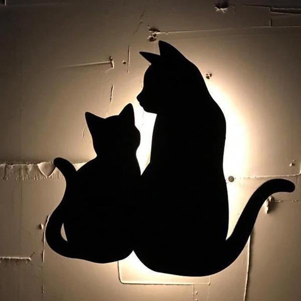 Süßes Katzen-Nachtlicht mit intelligentem Geräuschsensor für dunkle Ecken im Haus.