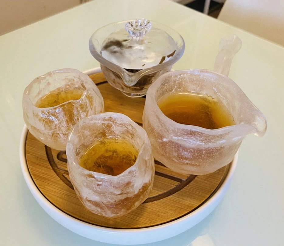 Japanische Teetasse aus robustem gefrorenem Glas, langlebig und schön.