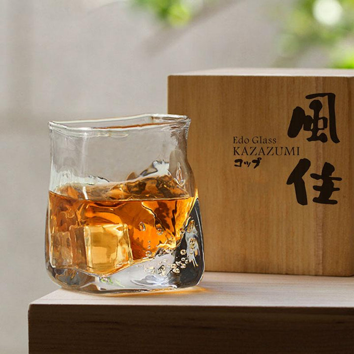 Japanisches Edo Whiskey Glas aus Kristall, ideal für Kenner und Spirituosenliebhaber.