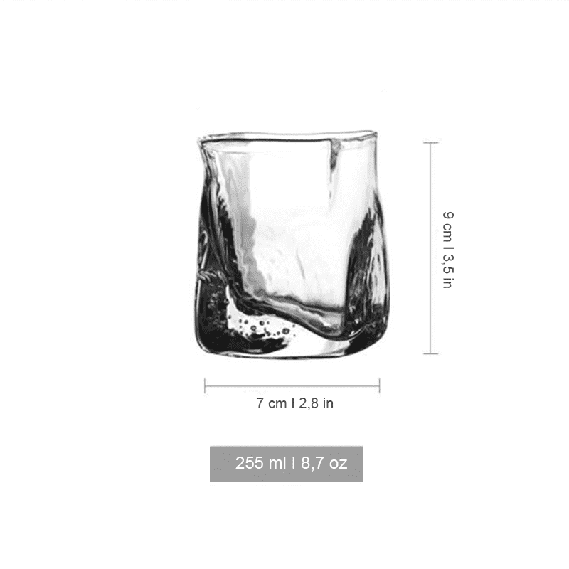 Japanisches Design Whiskeyglas, klares Kristallglas im Edo-Stil, ideal für Spirituosen.
