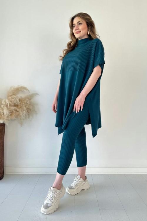 Strick-Outfit Damen: Komplettes Strickset für Damen, zweiteilig, bequem und stilvoll für Freizeit.