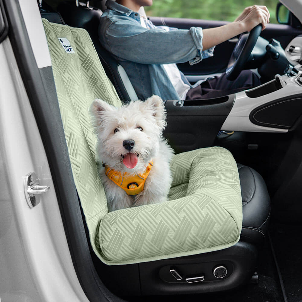 Reisekomfort für Hunde: Bequemes, kühlendes Hundeautositzbett für alle Autofahrten.