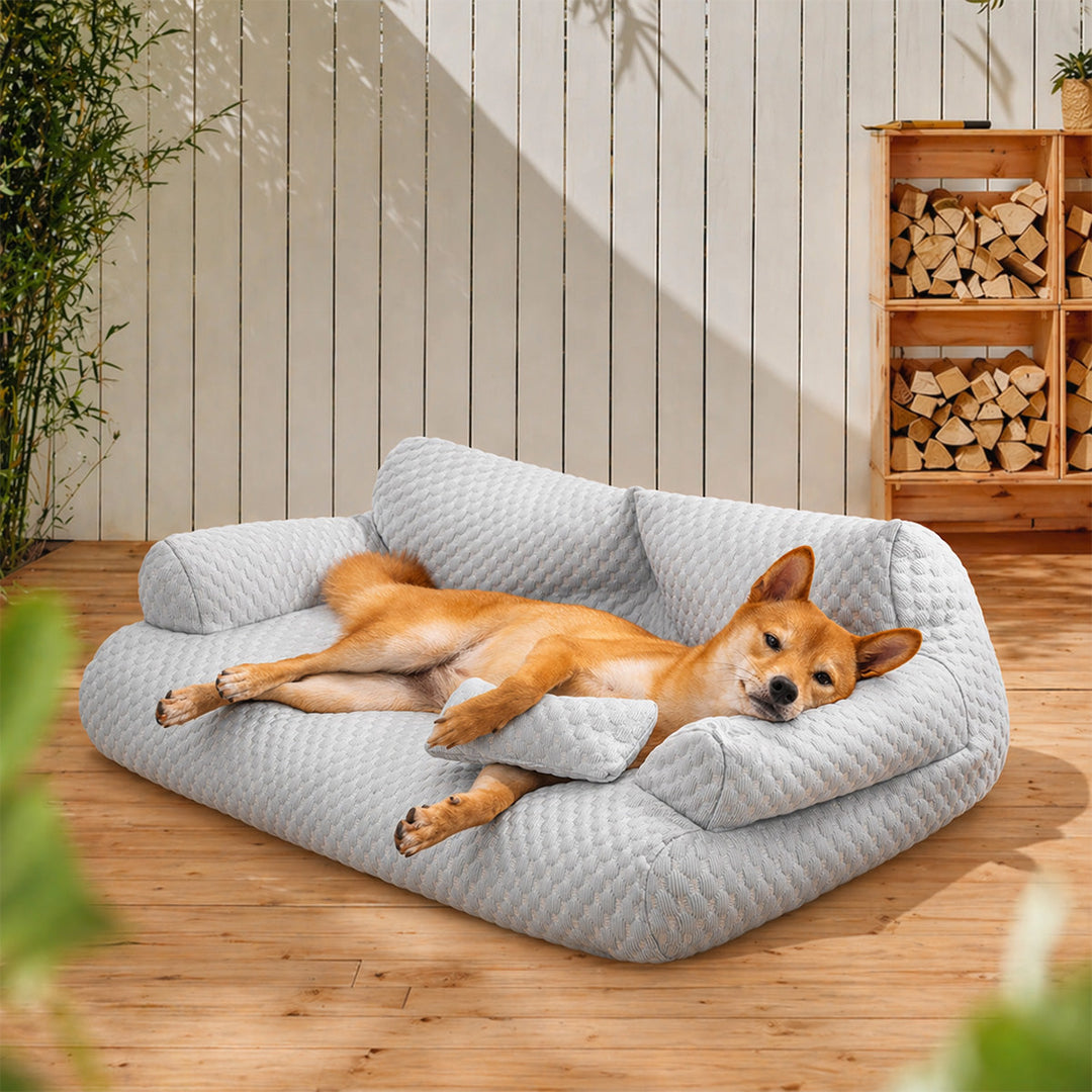 Atmungsaktives Hundesofa, kühlend durch Eisseide, waschbar, bietet optimalen Sommer-Komfort.