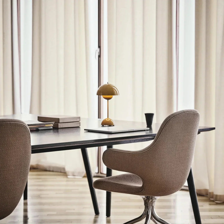 Wohnzimmerlampe LumiSphere, LED, kabellos, bietet individuell einstellbares Stimmungslicht & modernes Flair.