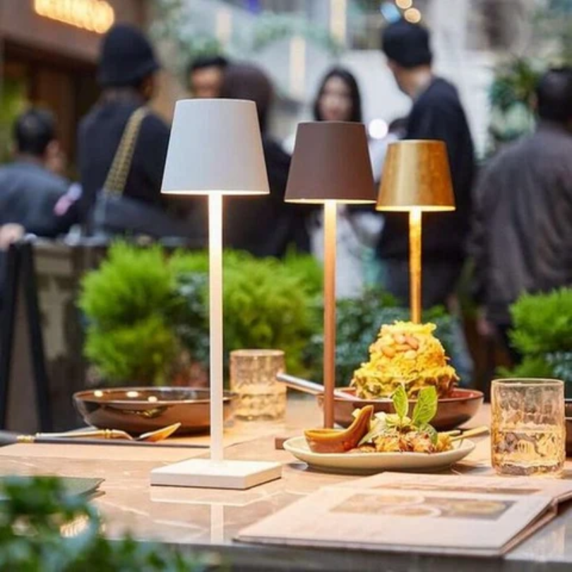 Hochwertige LED-Tischlampe kabellos, Touch-Bedienung, für Ambiente und Funktionalität.