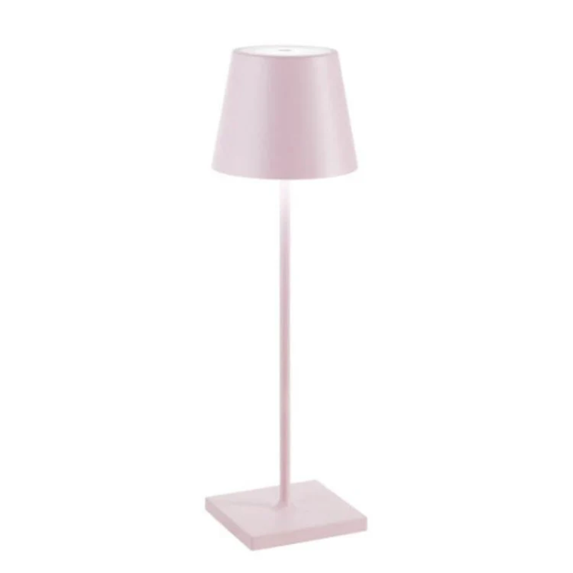 Tragbare kabellose LED-Tischlampe mit intuitiver Touch-Steuerung für flexible Beleuchtung.