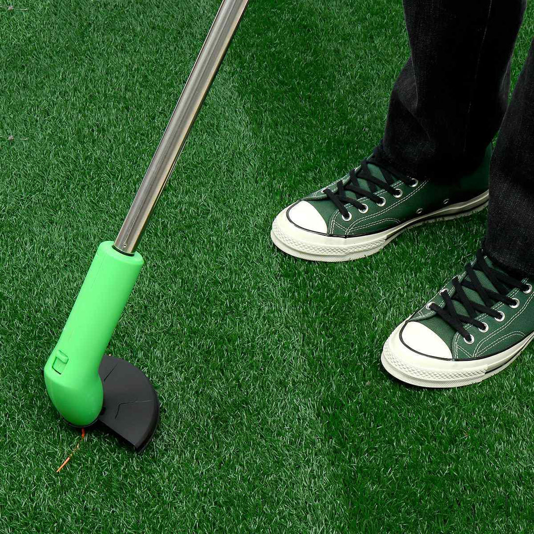 Handlicher elektrischer Akku-Rasentrimmer pw260511 für flexible Gartenarbeit & Rasenkantenpflege.