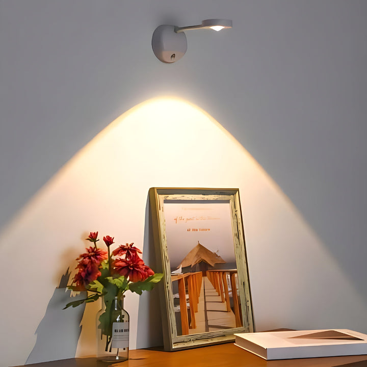 LED Wandlampe kabellos mit Bewegungssensor, 360° drehbar, ideal als Flurlicht oder Treppenbeleuchtung.
