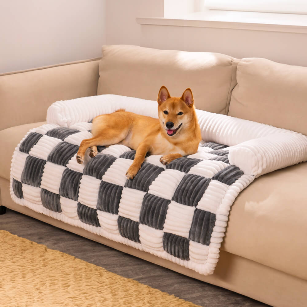 Bequeme, karierte Hundematte für die Couch. Optimaler Schutz und ruhiger Rückzugsort für Ihr Haustier.