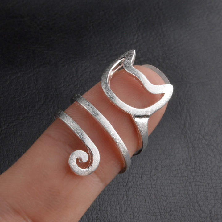 Einzigartiger handgefertigter Katzenring aus Silber, perfektes Geschenk für Damen & Katzenfreunde, Statement-Schmuck.