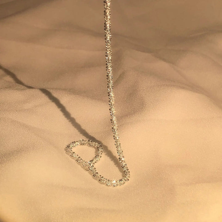 Schmales glänzendes Sterlingsilber Kette Armband für Damen, zeitloses Wasserdesign, edler Silberschmuck.