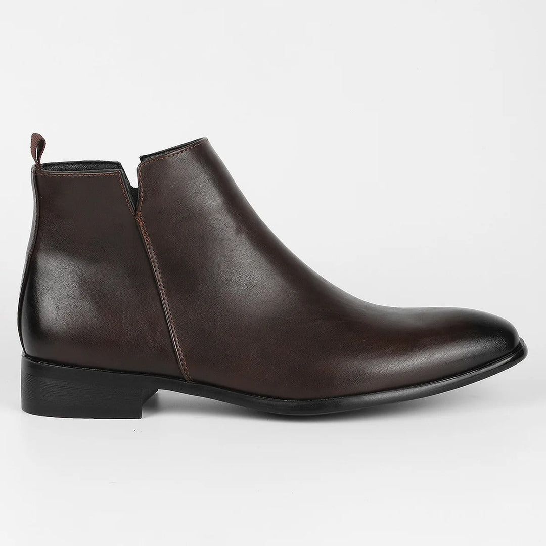 Braune Retro-Herrenstiefel, klassisches Design mit hohem Tragekomfort für den ganzen Tag.