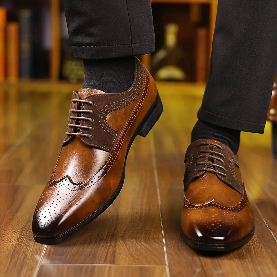 Hochwertige klassische Herren Schnürschuhe aus Leder, ideal für Business und elegante Anlässe in Schwarz oder Braun.