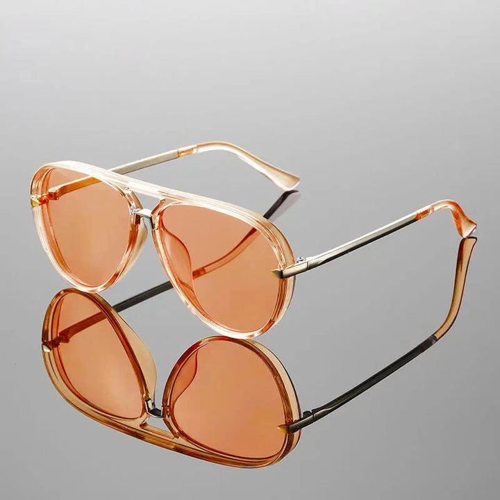 Klassische Herren Sonnenbrille Pilotenform, erhältlich in Orange, Rosa oder Schwarz.