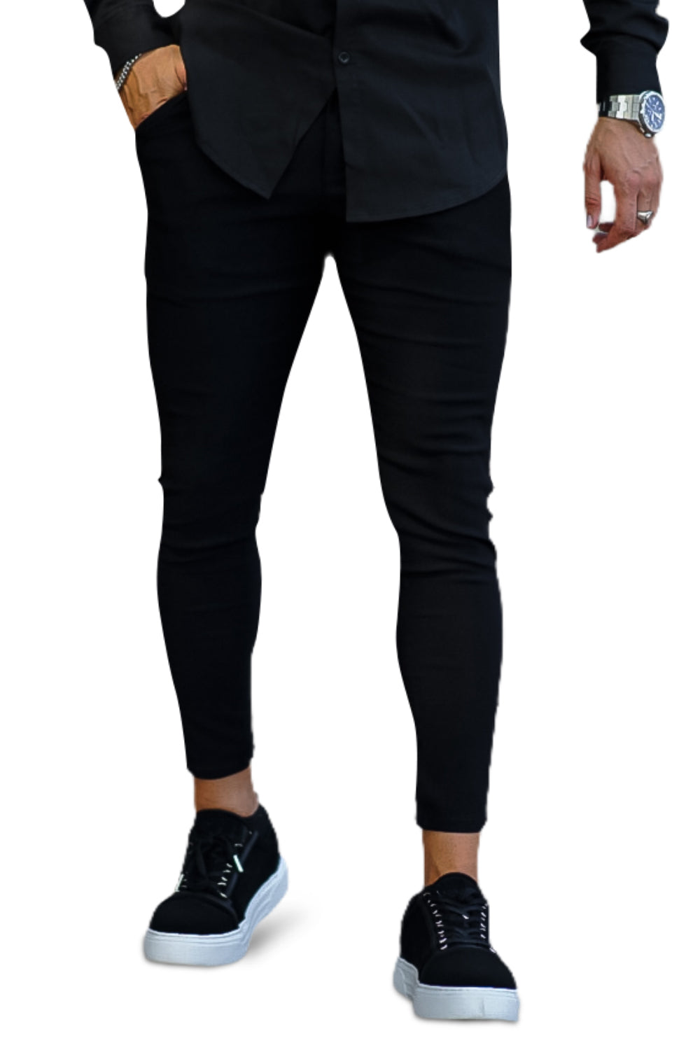 Vielseitige schwarze Herren Chino-Stoffhose, ideal als Freizeithose oder für smarte Looks.