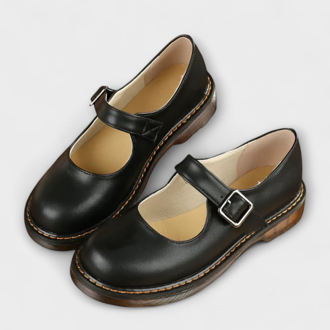 Komfortabler klassischer Mary Jane Damenschuh, ein stilvoller Flachschuh mit Schnalle für den Alltag.
