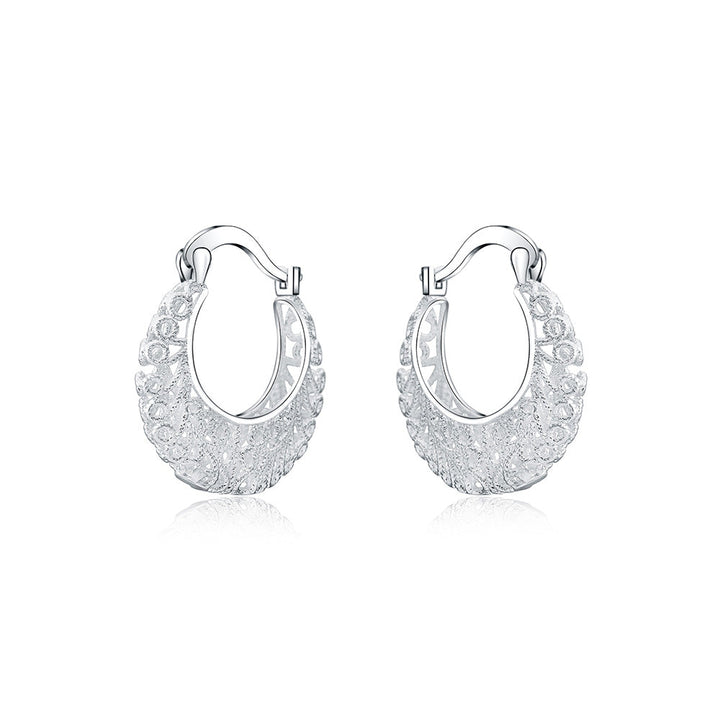 Zierliche Blumen-Creolen aus hochwertigem 925er Sterlingsilber für Damen. Zeitloser hypoallergener Ohrschmuck.