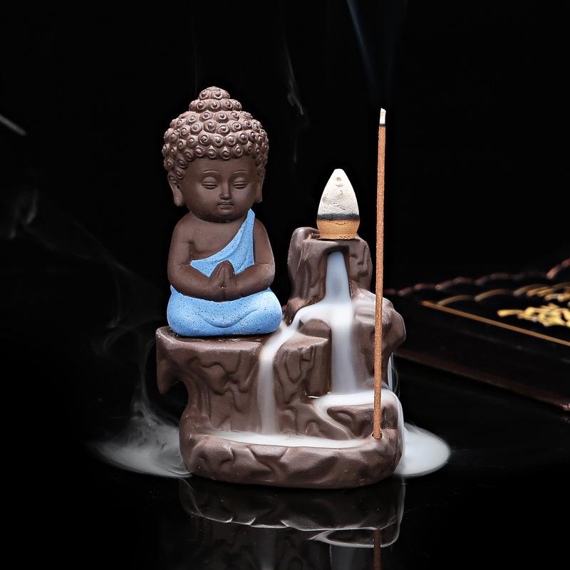 Kleiner Buddha Rückfluss Räuchergefäß aus Keramik für entspannende Aromatherapie & Meditation.