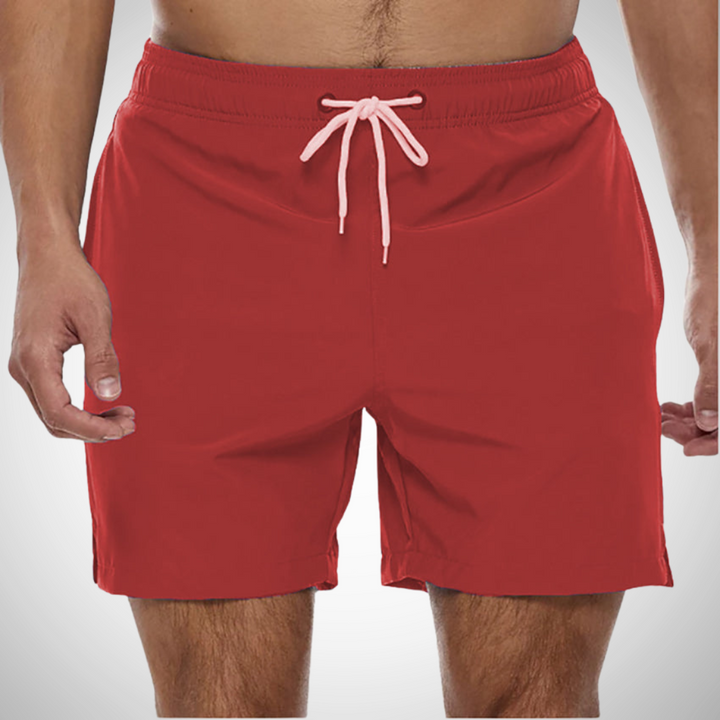 Einfarbige Herren Badeshorts, stilvoll & komfortabel. Perfekt für Strand, Pool und sommerliche Freizeit.