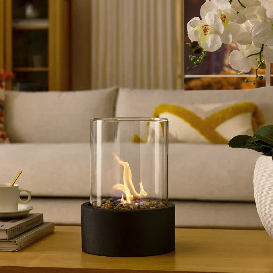 Tragbare Ethanol-Feuerstelle für Terrasse, Balkon & Garten. Schafft Wärme & gemütliches Ambiente im Freien.