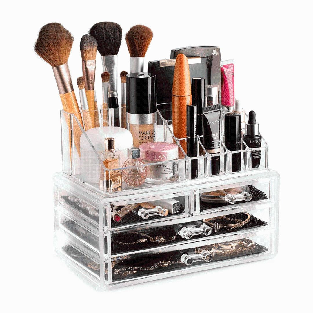 Kosmetik Organizer mit Schubladen für geordnete Schminkaufbewahrung auf dem Schminktisch.