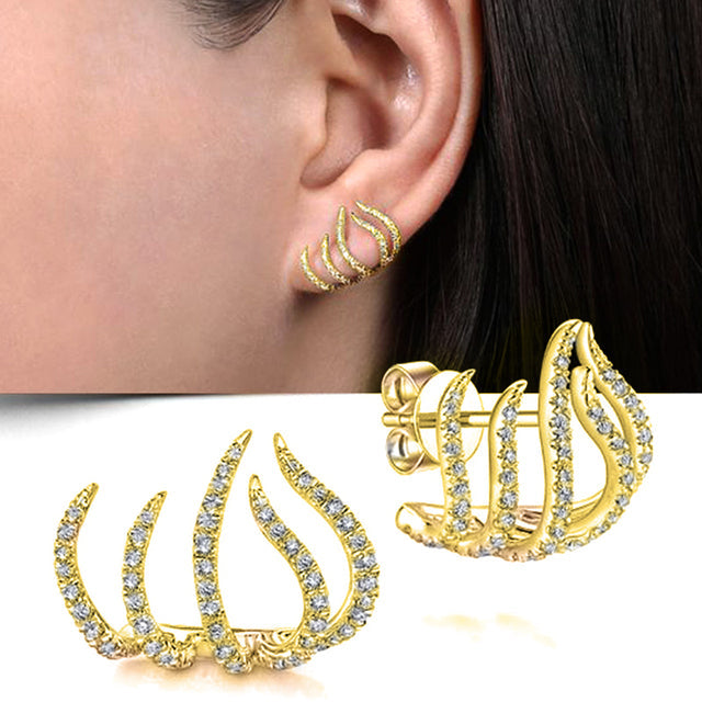 Modische Damen Ohrstecker im Klauen-Design mit funkelnden Zirkonia-Kristallen, ideal für Abendlooks.