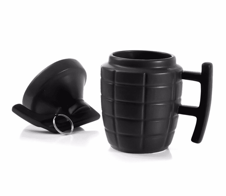Einzigartige Granaten-Teetasse aus Keramik mit abnehmbarem Deckel. Perfekt als Designertasse & besondere Geschenkidee.