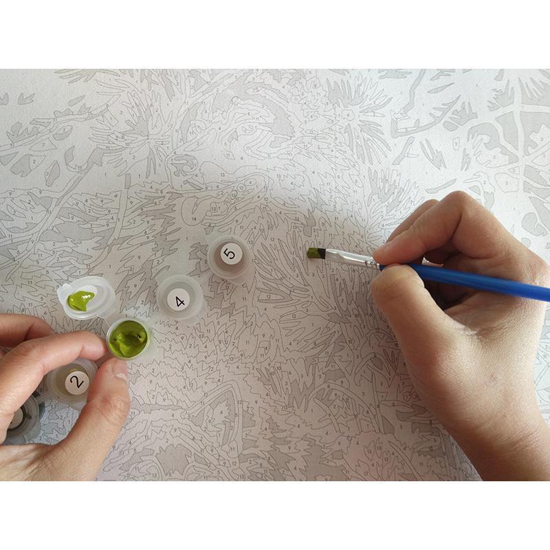 Gerahmtes Malen-nach-Zahlen Blumenkunstwerk als stilvolle Wanddekoration, ein einzigartiges DIY-Geschenk für Erwachsene.