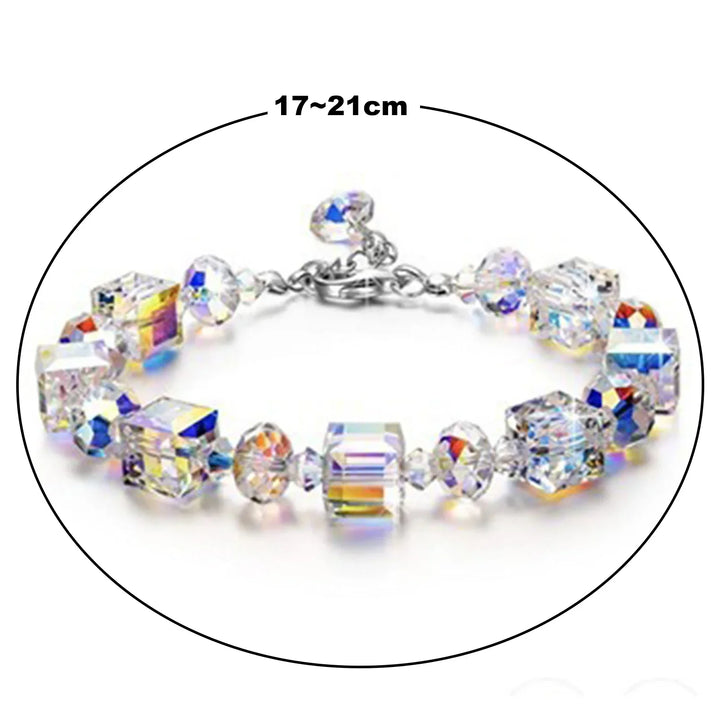 Rundes Damen Armband aus glänzenden Kristallen, kubisch facettiert. Vielseitiger Silberschmuck für Damen.